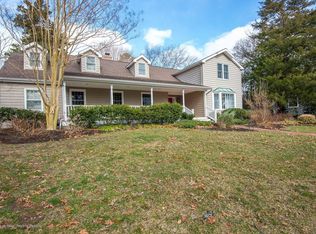 54 Cranmoor Dr, Toms River, NJ 08753