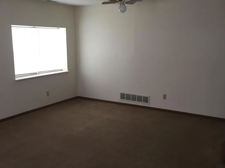 290 Decatur St — Photo 8