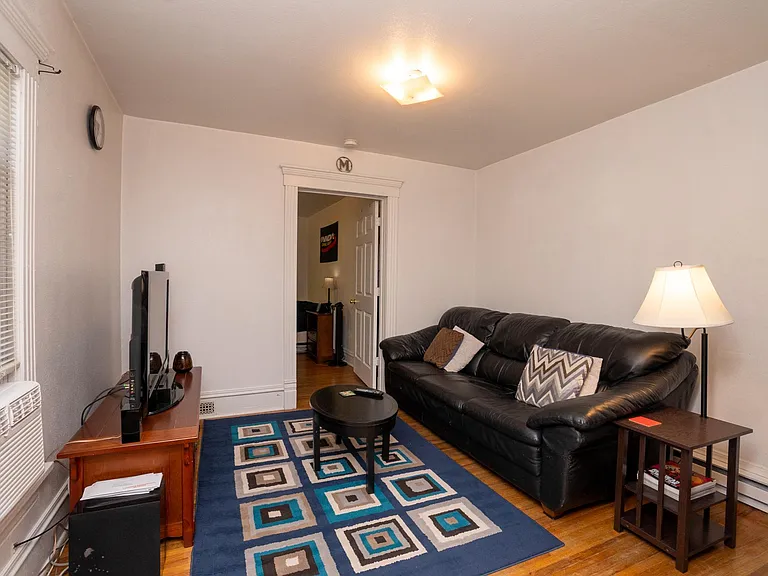 803 W 20th St #2 — Photo 8