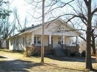 515 W Harmony St, Neosho, MO 64850