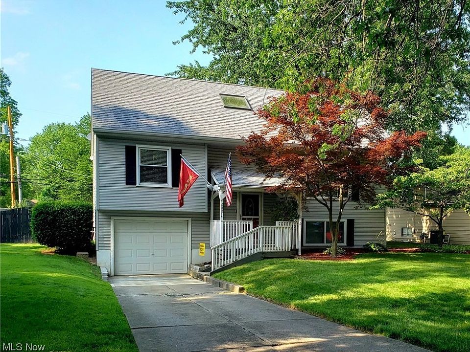 1st image of 26674 Locust Dr