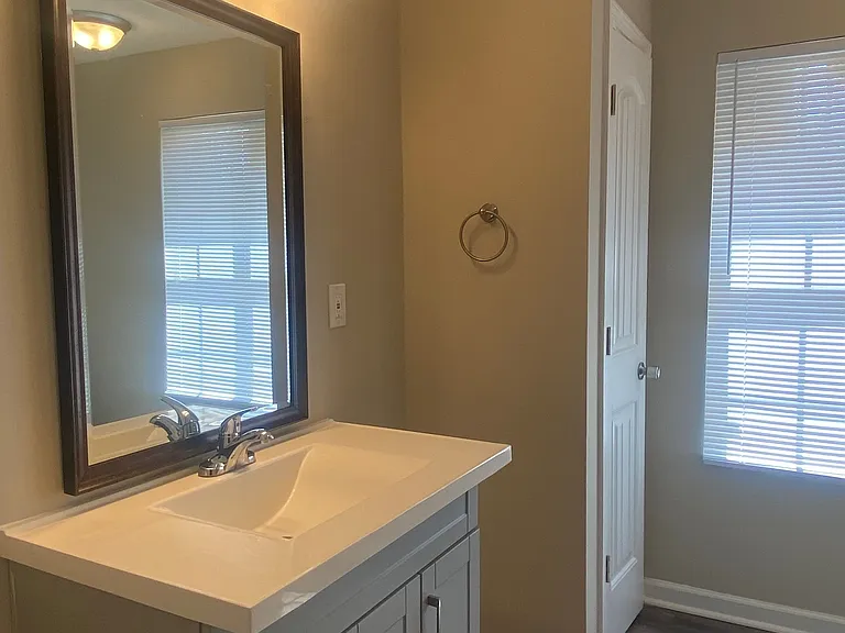 226 Lynn Rd — Photo 14