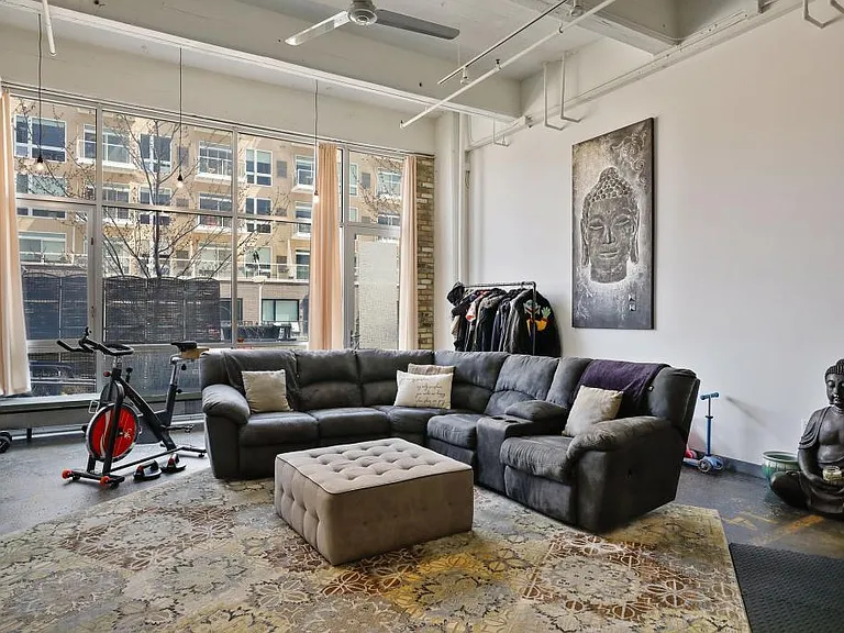 700 Washington Ave N #212 — Photo 2
