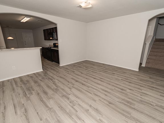 4th image of 155 Cooper Creek Ln