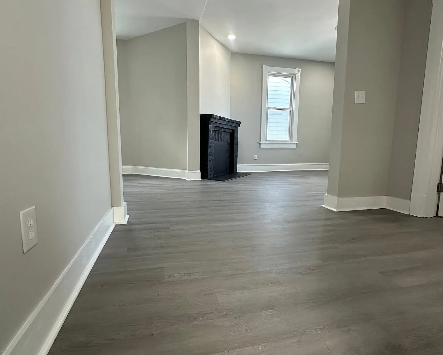 2 bed, 1140 sqft, $1,650 — Photo 2
