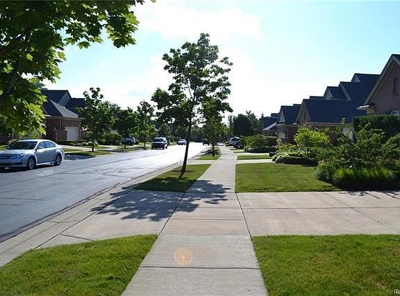 Quiet Street With Sidewalks