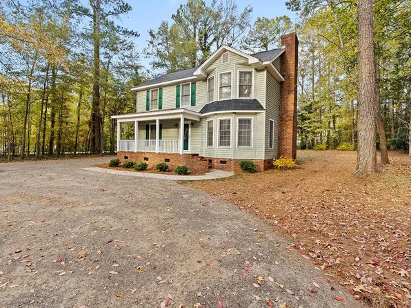 105 Quail Run Ct, Greenwood, SC 29646