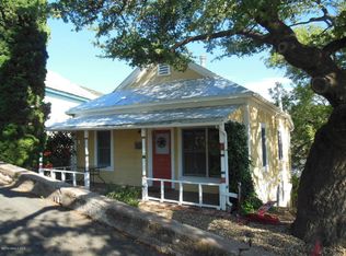 121 Higgins Hl, Bisbee, AZ 85603