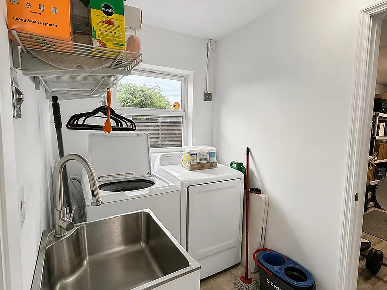 7210 McKinley St — Photo 5