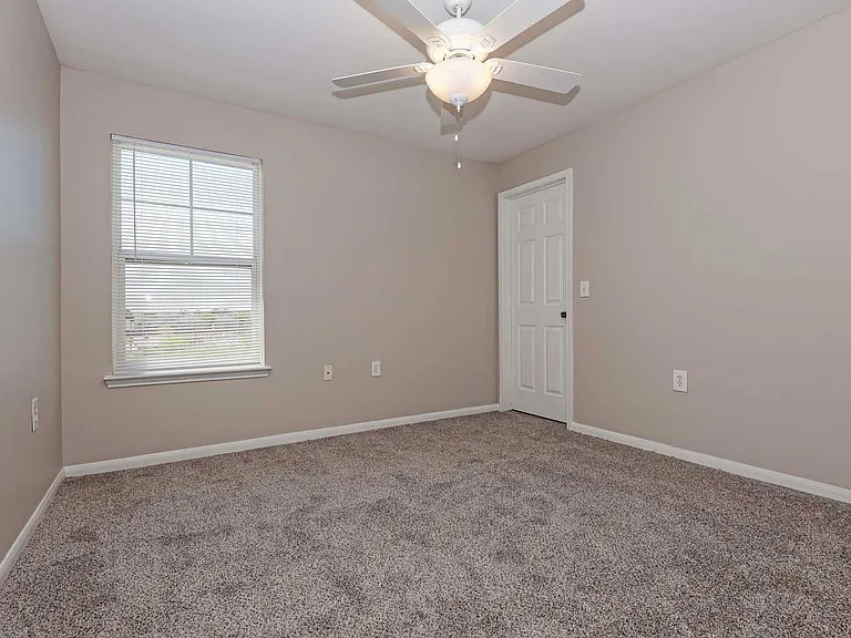 Worthington Point Apartments — Photo 73