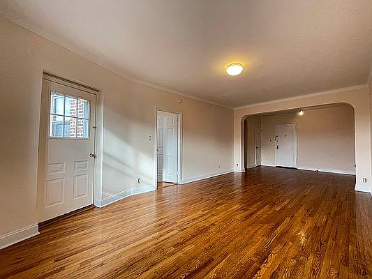 5th image of 69-39 Yellowstone Blvd #6O3