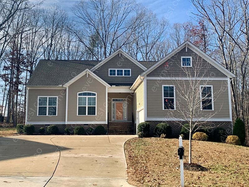 1st image of 15061 Saint Ives Dr