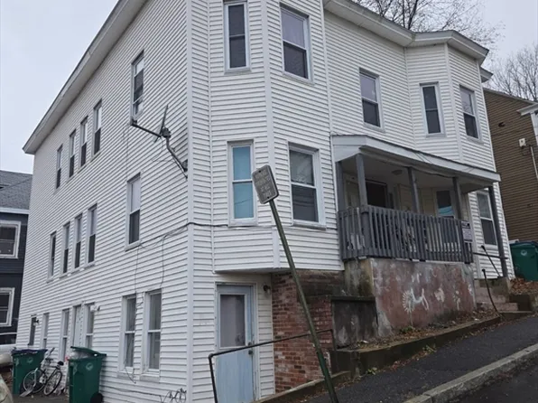 30 Chestnut St, Fitchburg, MA 01420