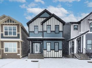 399 SW Magnolia Dr SE, Calgary, AB T3M3M4