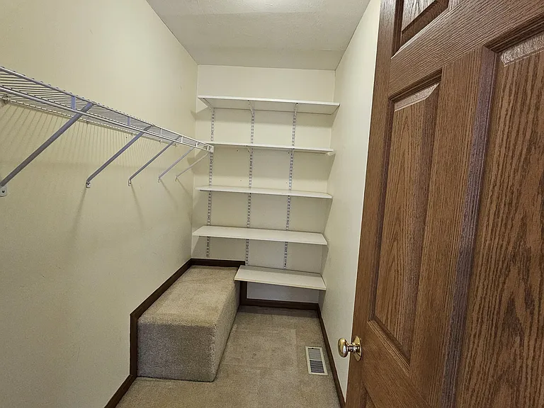 1381 Bergamont St — Photo 29