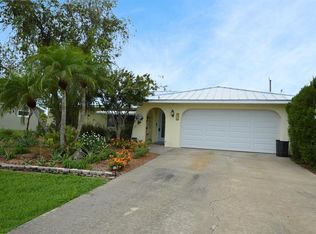 834 Forest Hill Ln NW, Port Charlotte, FL 33948