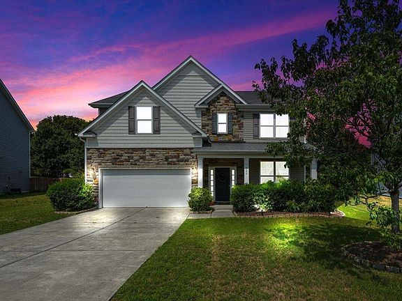 3rd image of 326 Hope Valley Rd