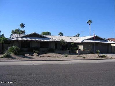 1st image of 201 W Country Gables Dr