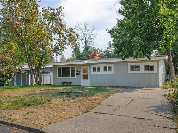 2nd image of 1428 E 40th Ave