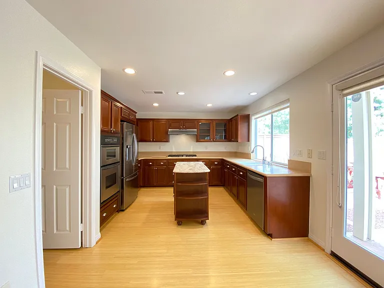 393 Spring Canyon Way — Photo 18