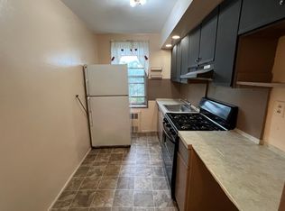 222-89 Braddock Ave APT 3C, Queens Village, NY