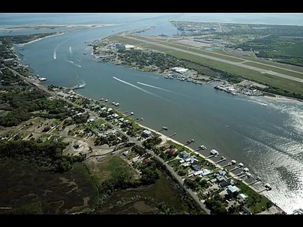 Heckscher Dr, Jacksonville, FL 32226