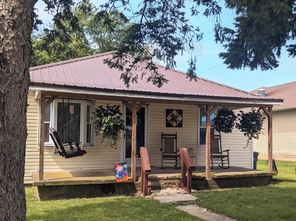 1321 N Cherry St, Rushville, IN 46173