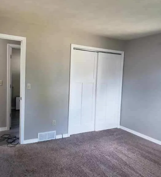 1810 Roosevelt Ave — Photo 8