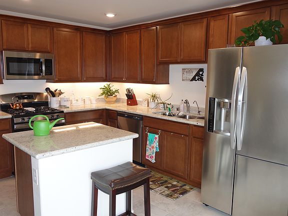 5th image of 296 Quail Finch Dr #1