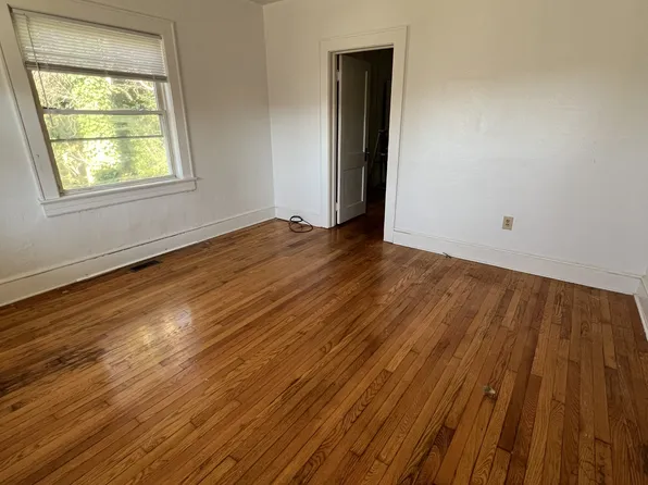 418 Polk Ave #A, Vinton, VA 24179