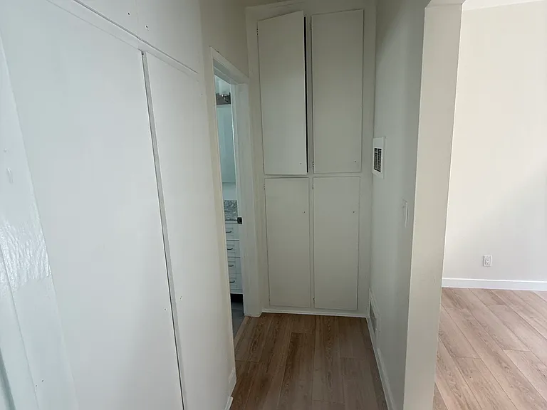 3111 3rd St #18 — Photo 9