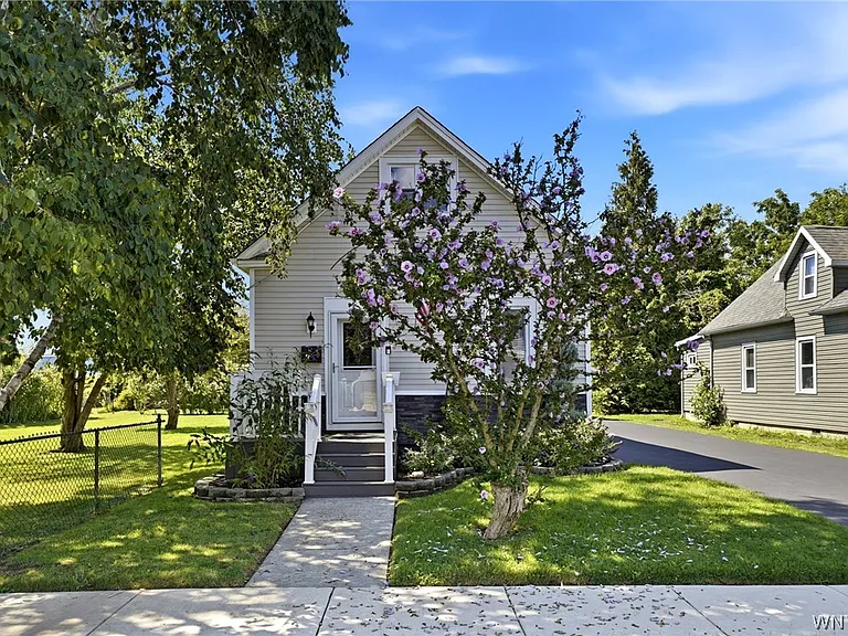 93 Cleveland Ave — Photo 3