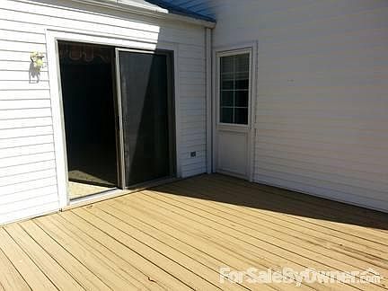 Raised Deck off Kitchen