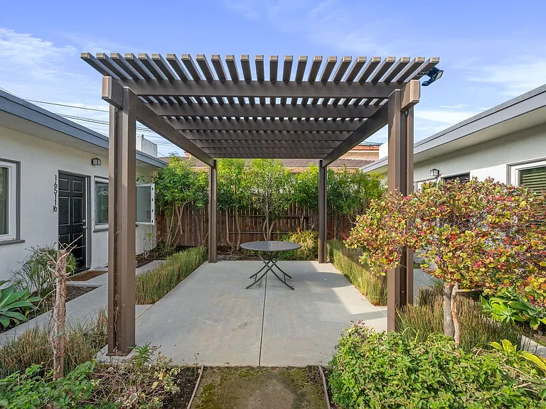 16505 Prairie Ave #16509 — Photo 9