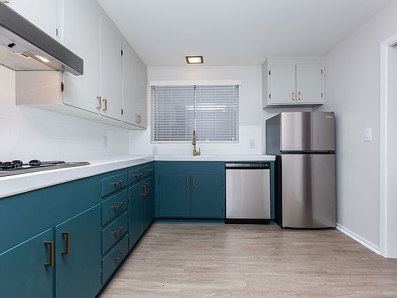 4th image of 2173 Pacific Ave #103