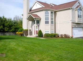 1931 Tamahawk Ln, Naperville, IL 60564