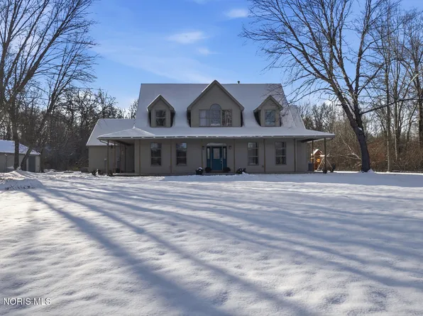 9627 Dorr St, Holland, OH 43528