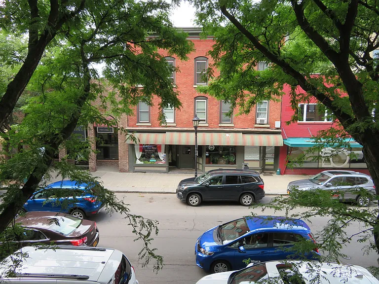 111 S Cayuga St — Photo 25
