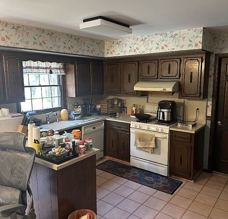 3rd image of 7 Bedford Ct