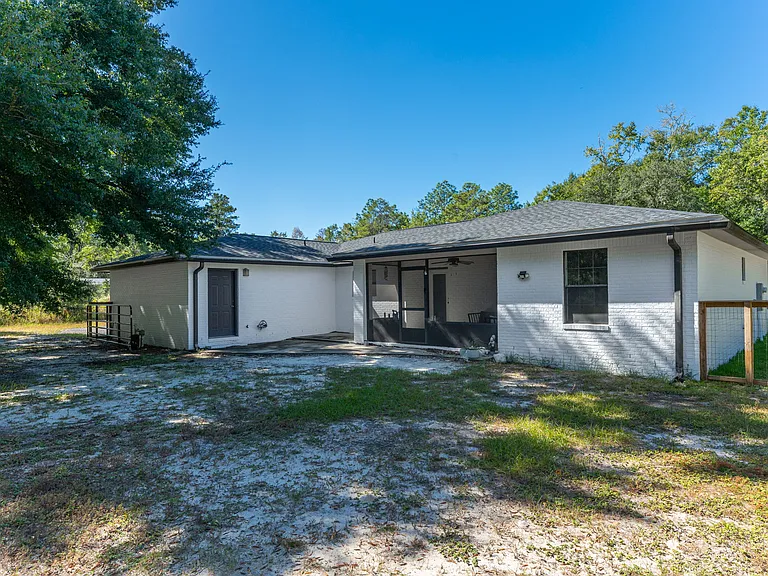 83 Edgewood Dr — Photo 43