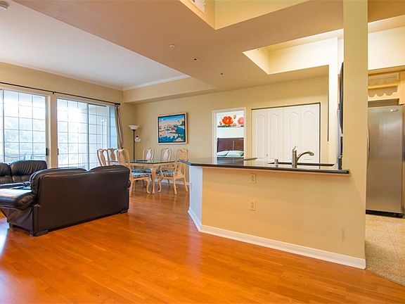 4th image of 3225 Turtle Creek Blvd APT 303