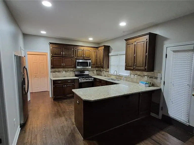 5760 Dovnick Dr SW — Photo 12