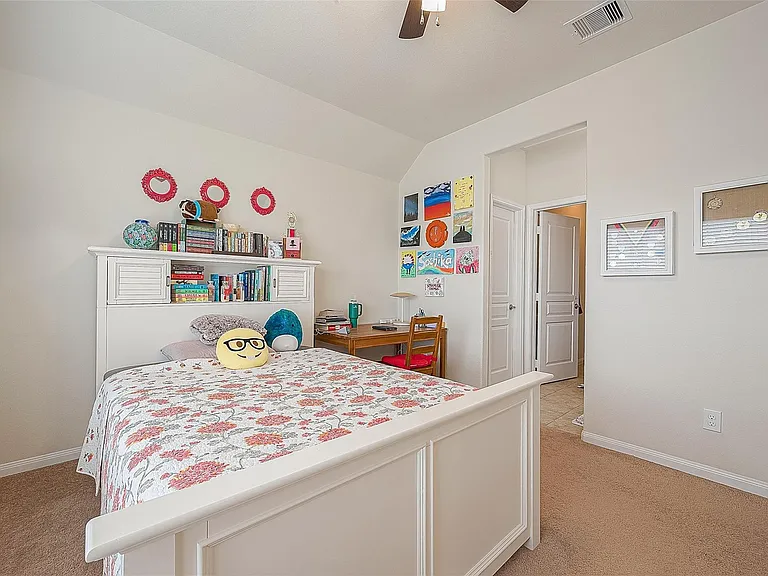 15627 Huddleston Dr — Photo 16