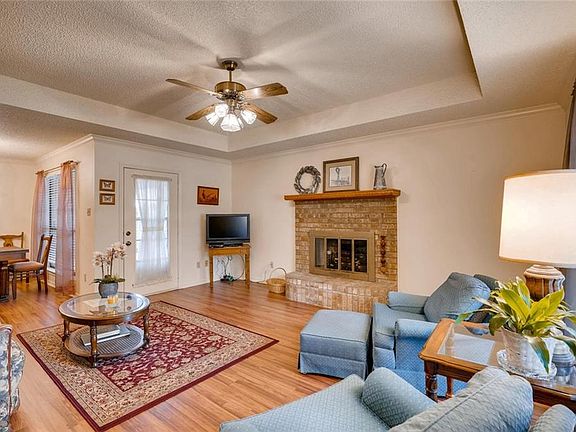 5th image of 5836 Westhaven Dr APT A
