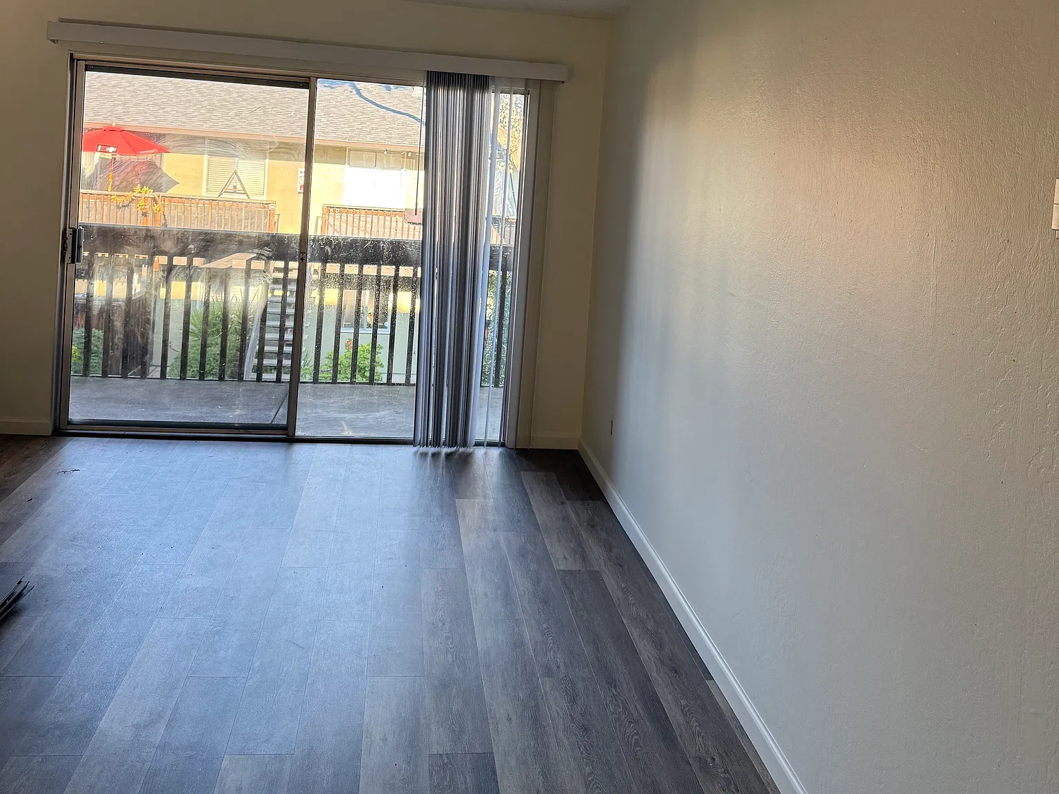 1060 Oak Grove Rd — Photo 4