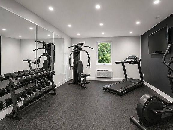 5th image of 177 Rochester Ave #4E