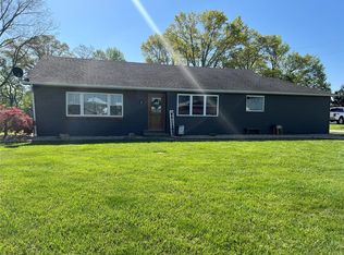 1011 N Main St, Perryville, MO 63775