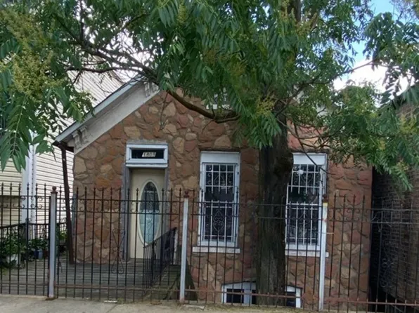 1809 W 21st St, Chicago, IL 60608