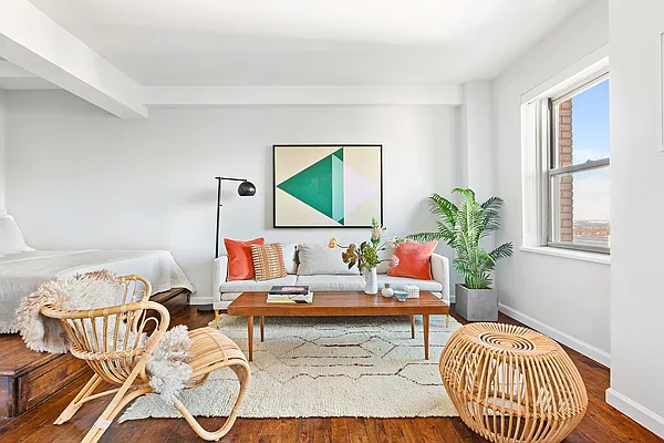 Sold by Compass | media 2