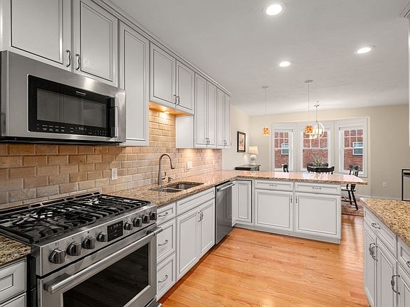 4th image of 60 Lenox St #13